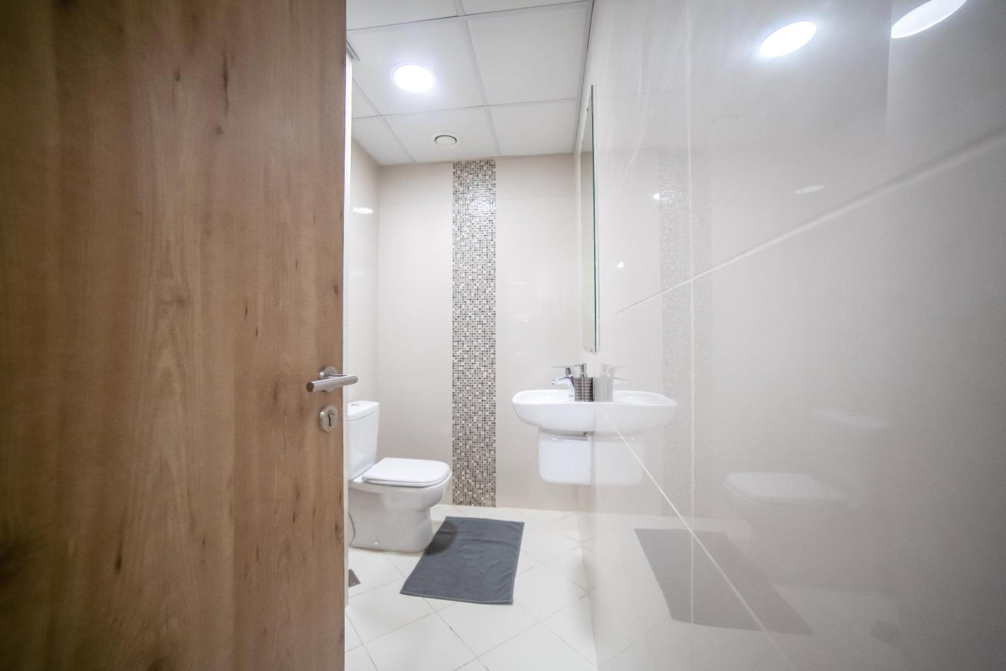 Continental Tower, Dubai Marina - Luton Vacation Homes Oda fotoğraf