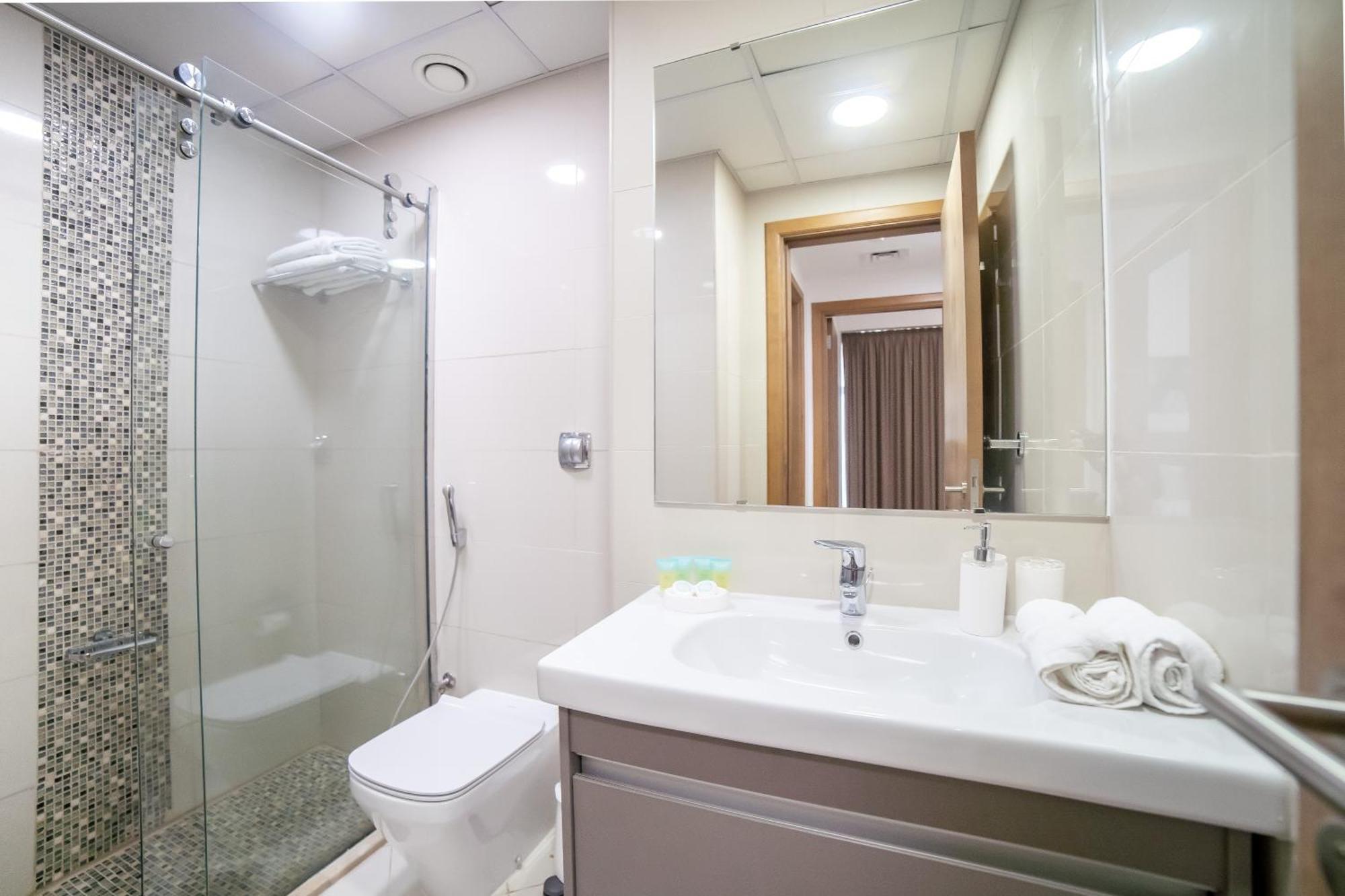Continental Tower, Dubai Marina - Luton Vacation Homes Oda fotoğraf