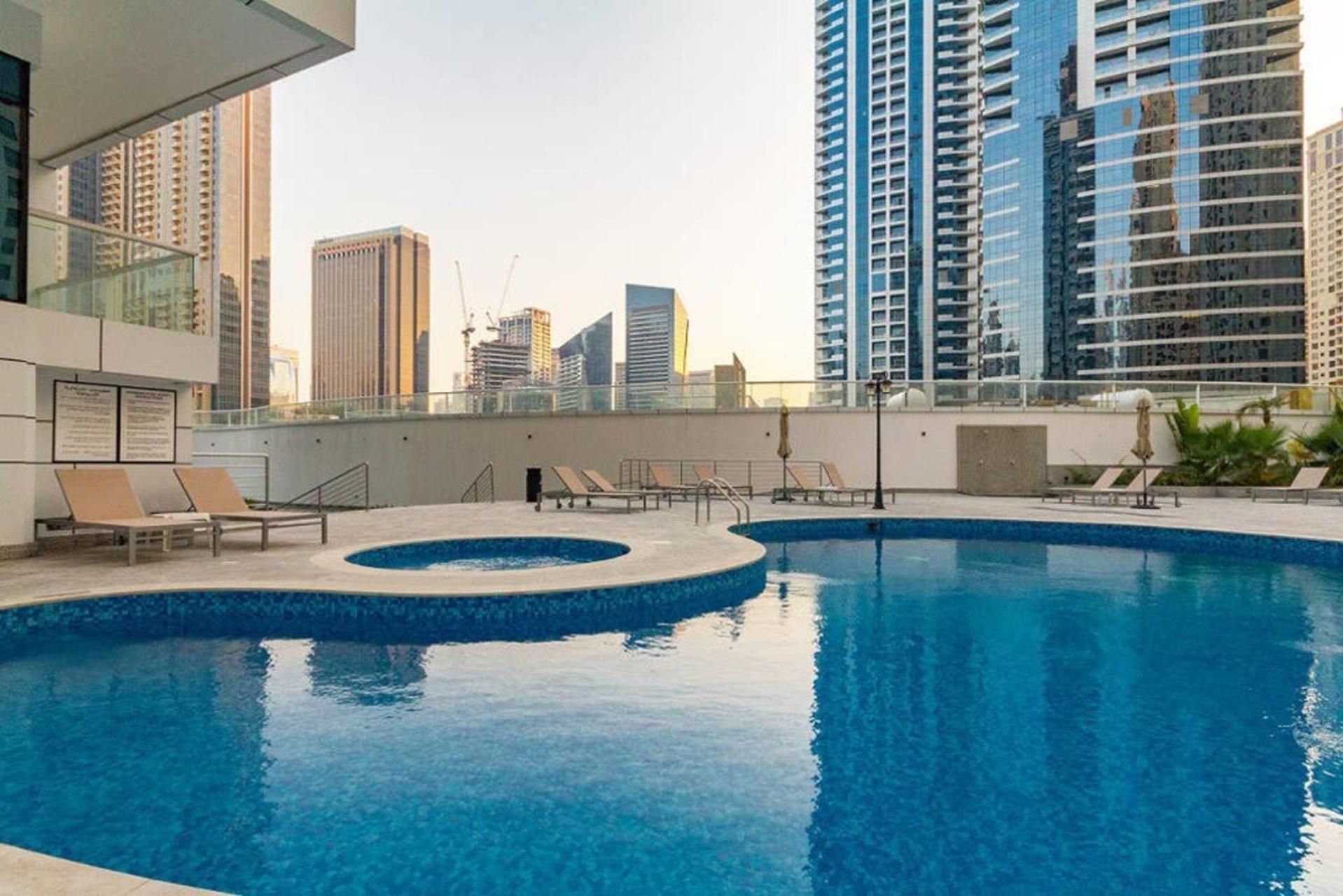 Continental Tower, Dubai Marina - Luton Vacation Homes Dış mekan fotoğraf